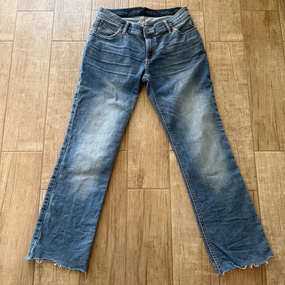 Shiloh No Gap Waistband Medium Wash Straight Leg Jeans Raw Hem Contrast Stitch